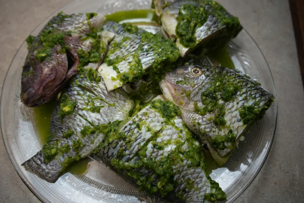 Fish marinated with green sauce