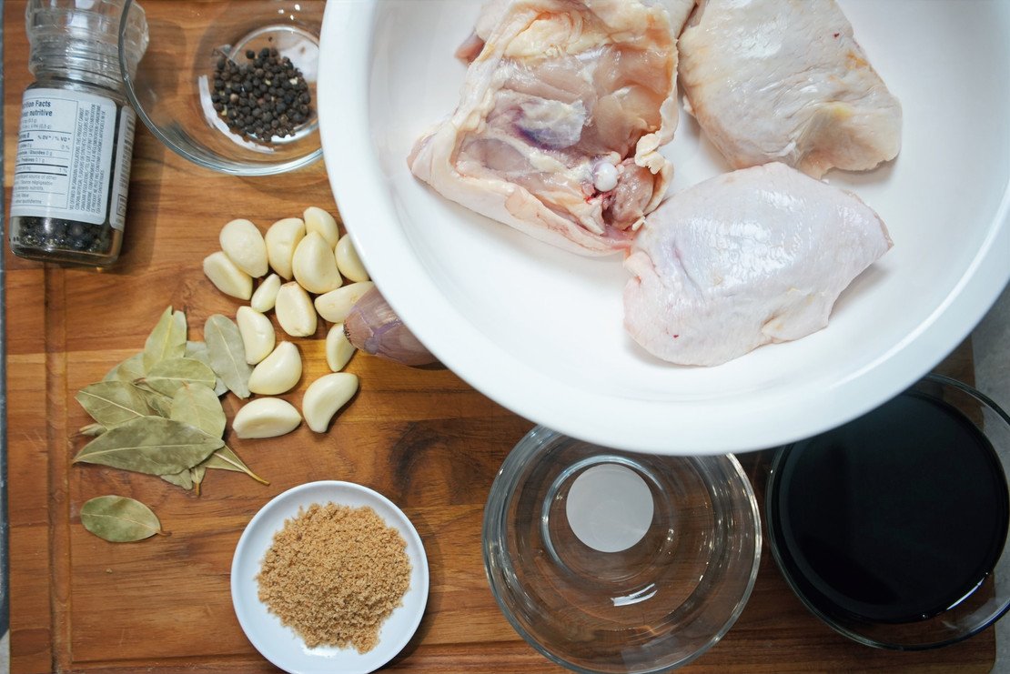 ingredients to make filipino chicken adobo