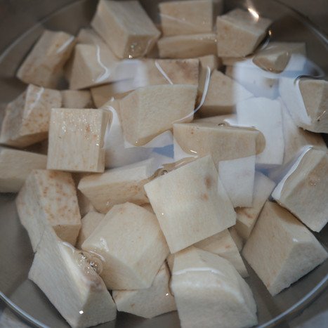 yam cubes in a pot of water