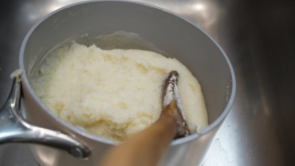 ready sadza in a pot